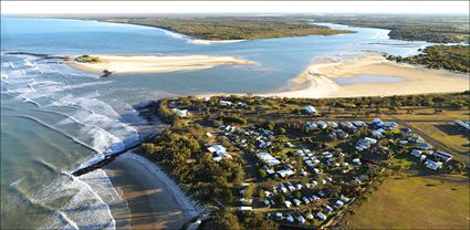 Elliott Heads Caravan Park - QLD T (PBH4 00 17933)